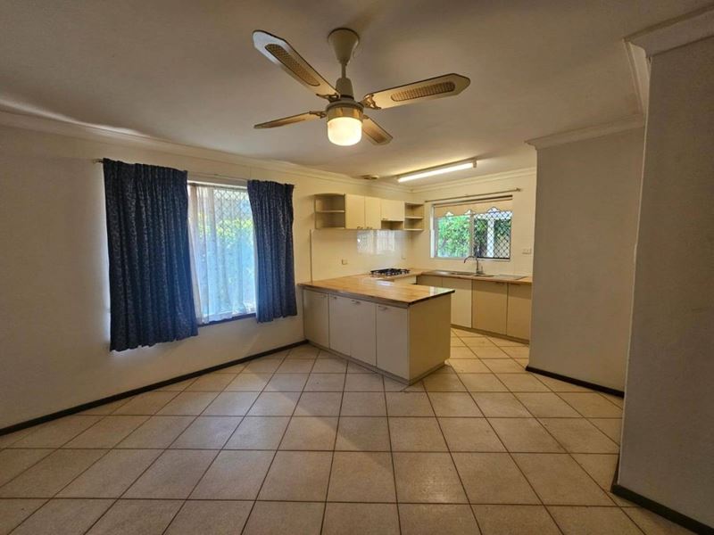 10 Clifton Street, Kelmscott WA 6111