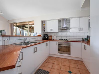 3 Crowley Gardens, Somerville WA 6430