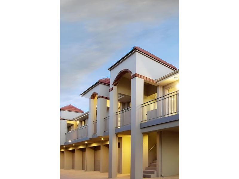 4/10 Padbury Terrace, Midland WA 6056