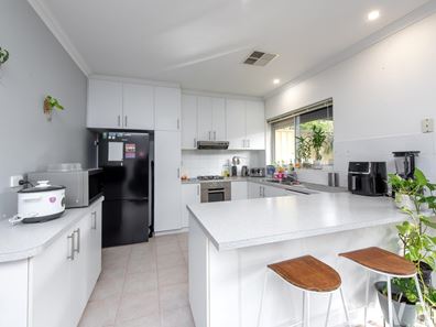 11B Apara Way, Nollamara WA 6061