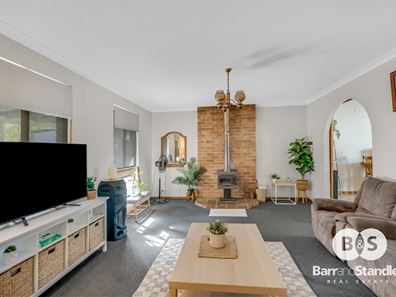 4 Harding Way, Australind WA 6233