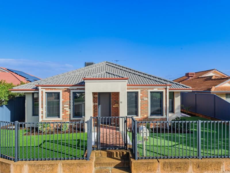 11 Peppies Crescent, Byford