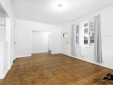 222 Evans Street, Beachlands WA 6530
