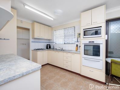 379 Holmes Road, Forrestfield WA 6058