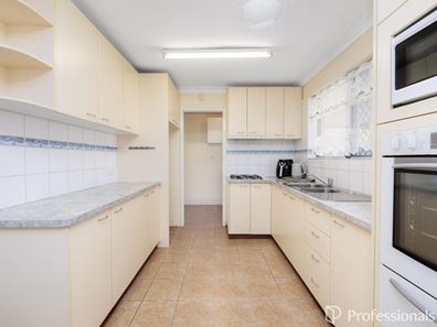 379 Holmes Road, Forrestfield WA 6058
