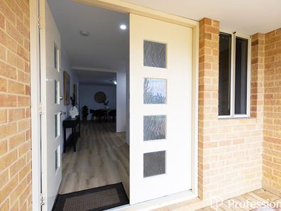 17 Monroe Cross, Aveley WA 6069
