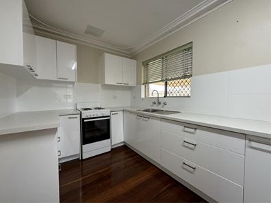 1/20 Goomarl Street, Dudley Park WA 6210