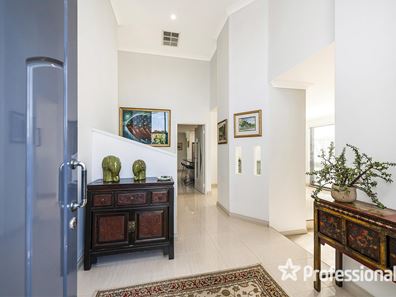20 Dalton Crescent, Kingsley WA 6026
