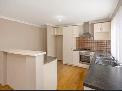 5 Churchill  Green, Canning Vale WA 6155