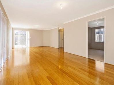 5 Churchill  Green, Canning Vale WA 6155