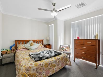 17 Crane Place, Eglinton WA 6034
