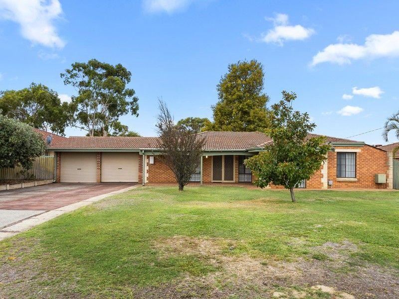 4 Lessing Pl, South Lake WA 6164