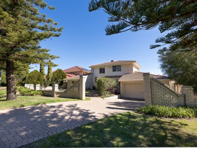 26 Houghton Way, Winthrop