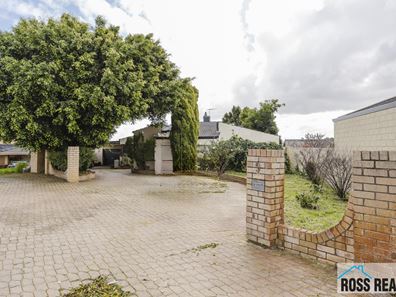9 Mannite Place, Stirling WA 6021