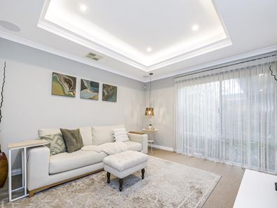 6 Windermere Boulevard, Aveley WA 6069