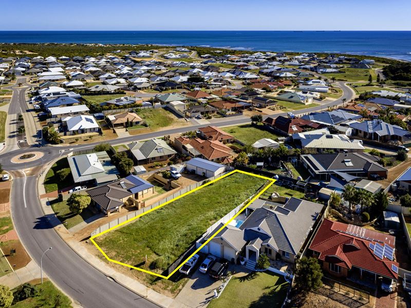 5 Hillview drive, Drummond Cove WA 6532