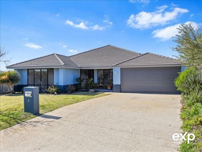 4 Adriana Way, Halls Head WA 6210