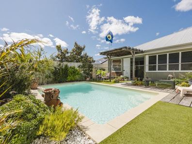 15 Parktree Avenue, Yanchep WA 6035