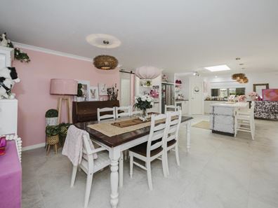 15 Parktree Avenue, Yanchep WA 6035