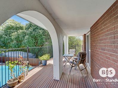 4 Hillside Road, Harvey WA 6220