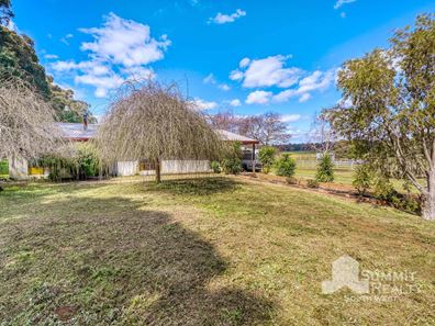 15 Cundinup-Kirup Road, Mullalyup WA 6252