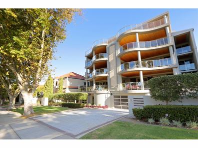3/13 Tweeddale Road, Applecross WA 6153