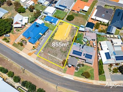 13 Pickering Drive, Dongara WA 6525