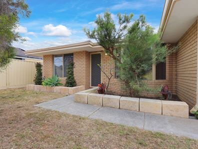 77 Cuthbertson Drive, Cooloongup WA 6168