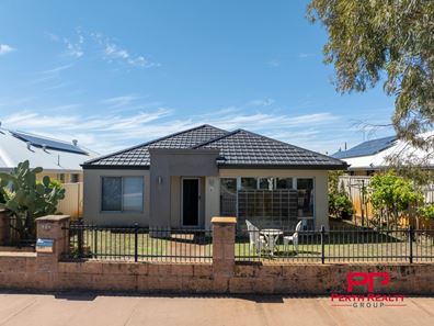 126 Suffolk Street, Caversham WA 6055