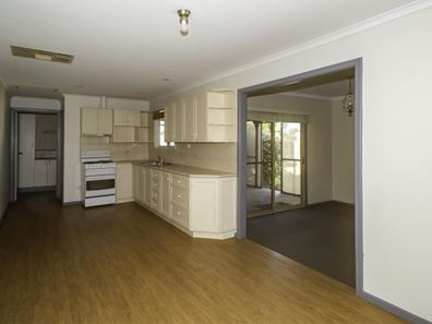 5 Memorial Avenue, Mukinbudin WA 6479