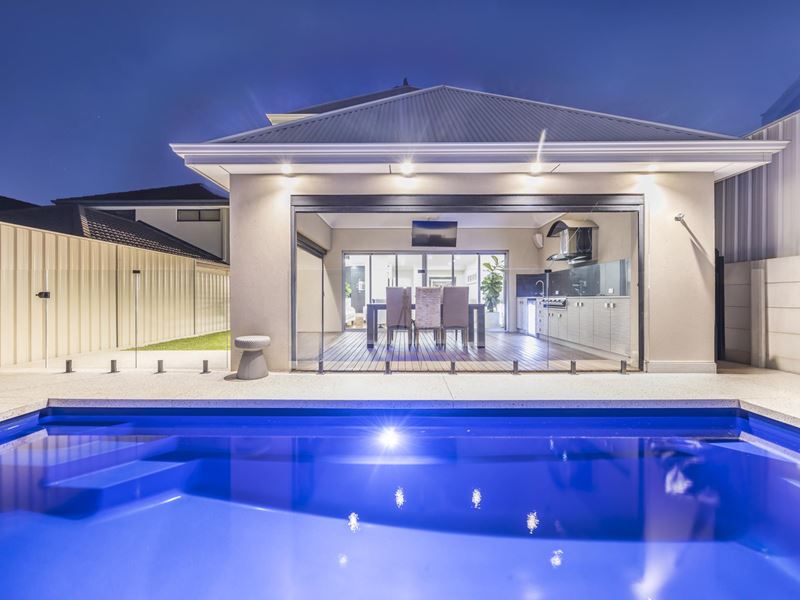 11 Derril Avenue, Dianella