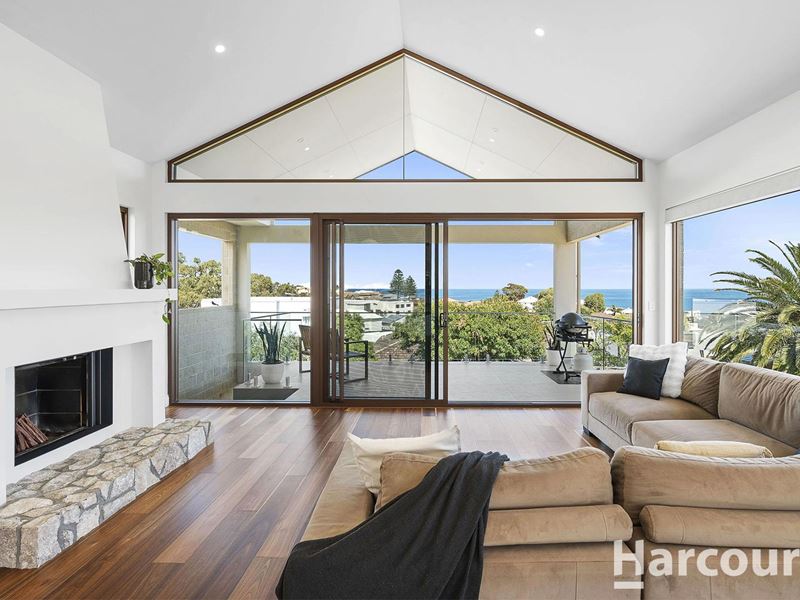 14 Cowper Road, Sorrento WA 6020