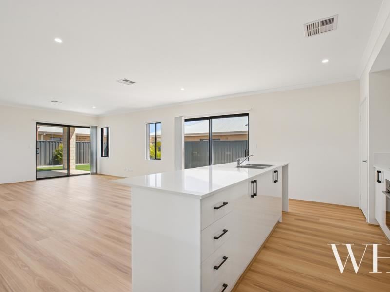 4 Grainger View, Ravenswood WA 6208