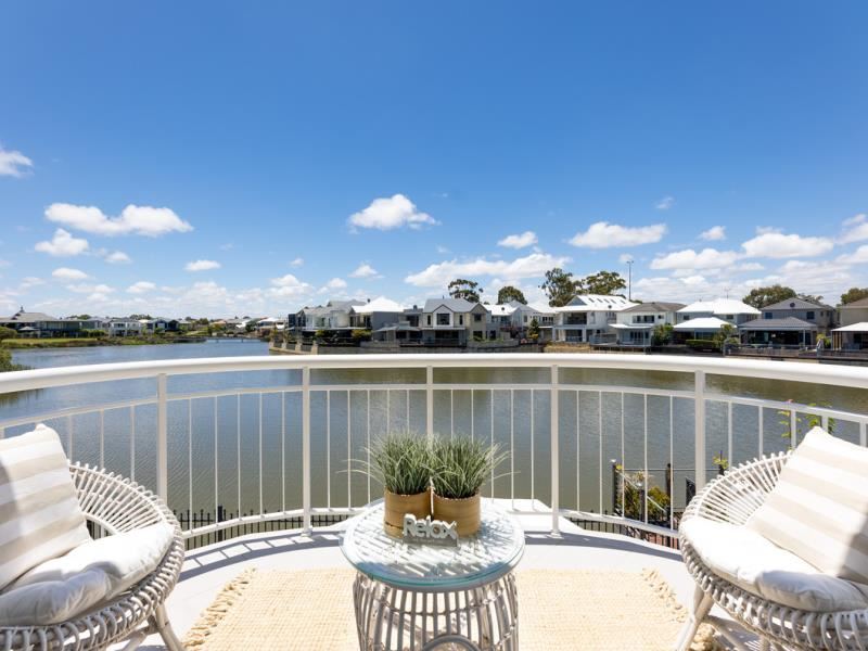 87 Roselea Boulevard, Stirling