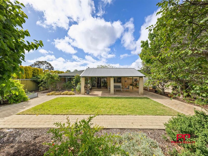 19 Regatta Drive, Edgewater