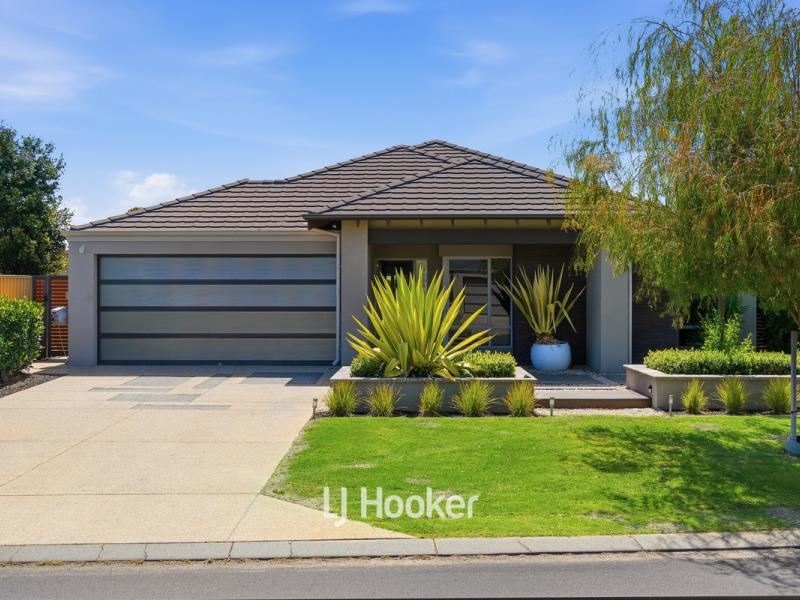 11 Barker Boulevard, Glen Iris WA 6230