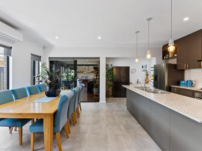12 Ecru Street, Eglinton WA 6034
