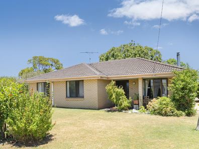 35 Jolliffe Street, West Busselton WA 6280