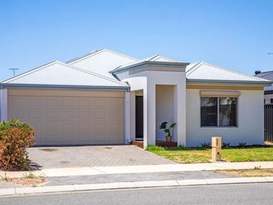 12 Cathedral Approach, Secret Harbour WA 6173