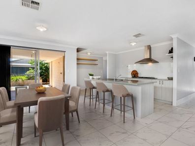 12 Cathedral Approach, Secret Harbour WA 6173