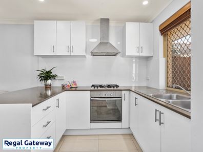Unit 43/35 Winnacott Street, Willagee WA 6156
