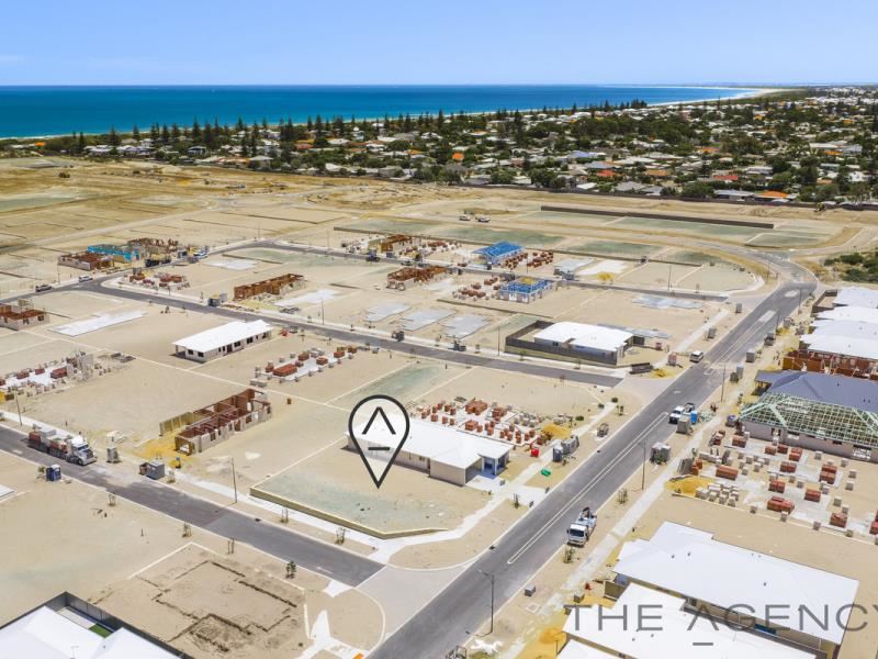 25 Tourmaline Boulevard, Madora Bay