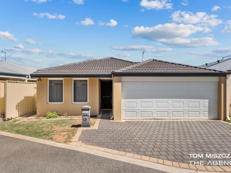2/31 Pinker Crescent, Maida Vale WA 6057