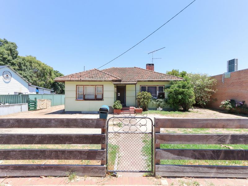 3 Mclarty Road, Pinjarra WA 6208