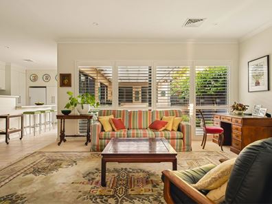 21B Bay Road, Claremont WA 6010