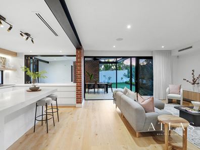 33 Dyson Street, South Perth WA 6151