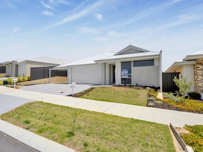 41 Sarasota Loop, Madora Bay WA 6210