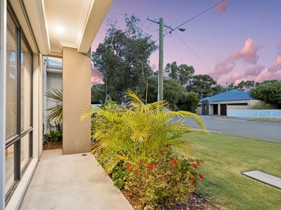 275 Fisher Street, Cloverdale WA 6105