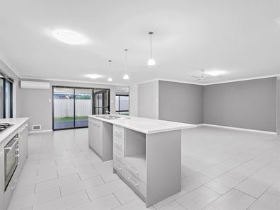 15 Spindrift Vista, Glenfield WA 6532