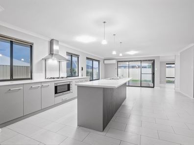 15 Spindrift Vista, Glenfield WA 6532
